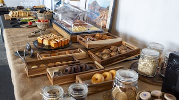 Daily buffet breakfast for a fee