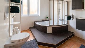 Apartment | Badezimmer
