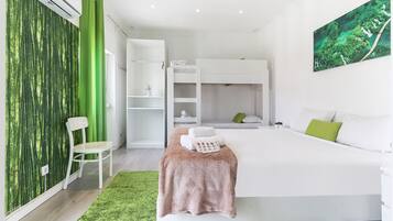 Apartment, 1 Bedroom, Smoking, 2 Bathrooms | 7 bedrooms, bed sheets