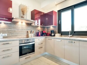Villa | Private kitchen | Highchair - Beautiful Villa in Adelianos Kampos With Pool (Rethymno)