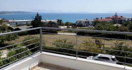 Cheerful Holiday Home in Preveza With Garden