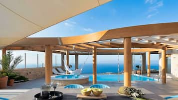 Villa | Pool | Indoor pool, outdoor pool