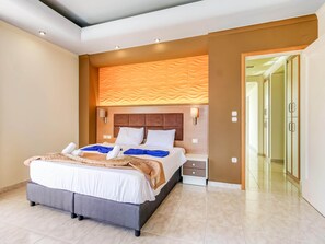 บ้านพัก | 4 ห้องนอน, ตกแต่งพิเศษโดยเฉพาะ, ผ้าปูที่นอน
