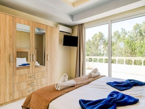 Talo | 4 makuuhuonetta, yksilöllisesti kalustettu, vuodevaatteet