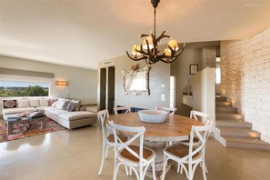 Villa | 4 bedrooms - 246 Villa Extralusso con Piscina a Manduria (Manduria)