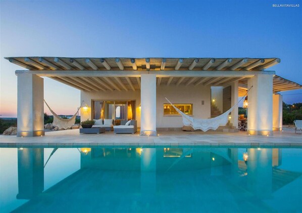 วิลล่า | 4 ห้องนอน