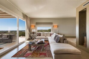 Villa | 4 bedrooms - 246 Villa Extralusso con Piscina a Manduria (Manduria)