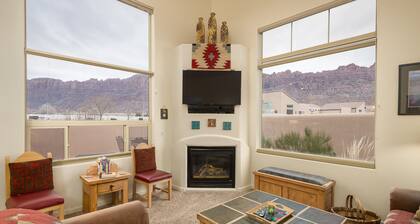 Great Location Near Parks | Pet-Friendly | Pool + Hot Tub Access