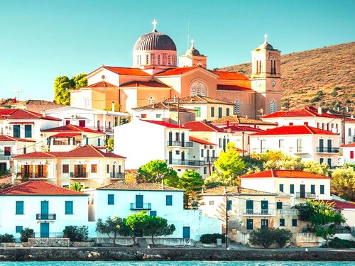 Inviting Apartment in Galaxidi With Balcony