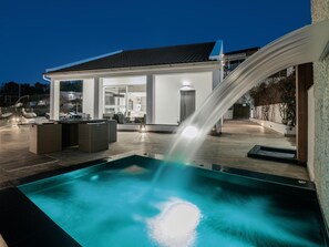 Villa | Pool | Innenpool, Außenpool