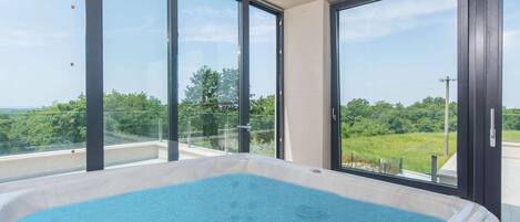 3 bedrooms, individually furnished, bed sheets