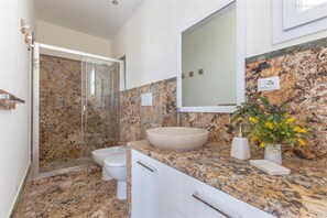 4 عدّة غرف نوم