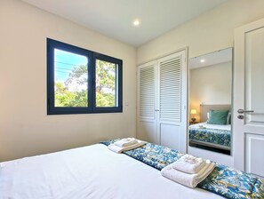 2 chambres, fer et planche à repasser, Wi-Fi gratuit, draps fournis