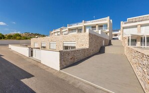 Villa | 3 bedrooms - 1934 Villa Punta Ristola (Castrignano del Capo)