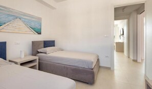 Villa | 3 bedrooms - 1934 Villa Punta Ristola (Castrignano del Capo)