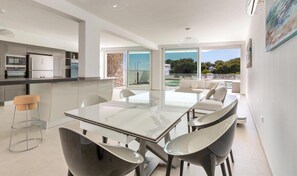 Villa | 3 bedrooms - 1934 Villa Punta Ristola (Castrignano del Capo)