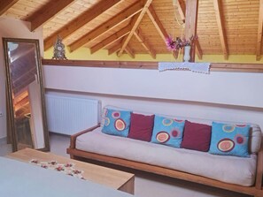 House | 2 bedrooms, bed sheets