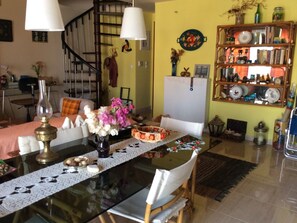 House | Dining