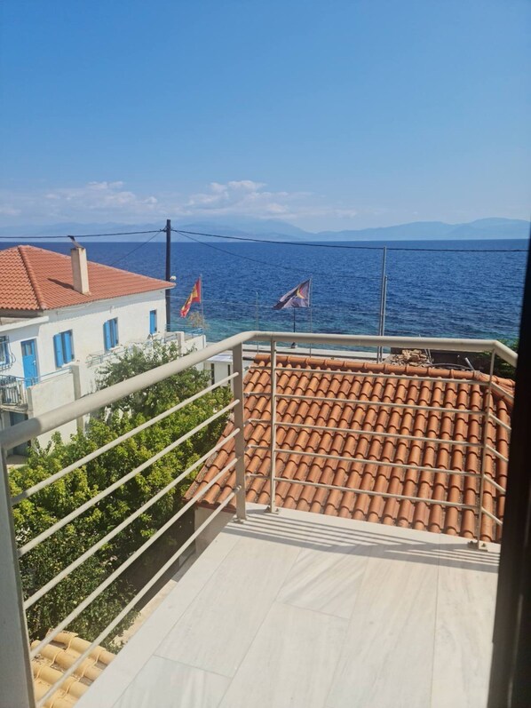 House | Balcony