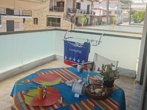House | Balcony