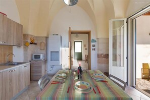 1 bedroom - 1756 Casina Farnarari - Appartamento 2 by Barbarhouse (Monteroni di Lecce)