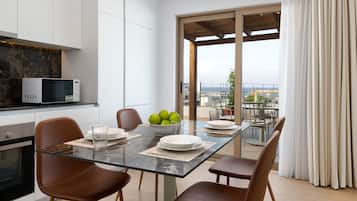 Appartement Familial | Cuisine privée | Machine à expresso, bouilloire électrique, congélateur