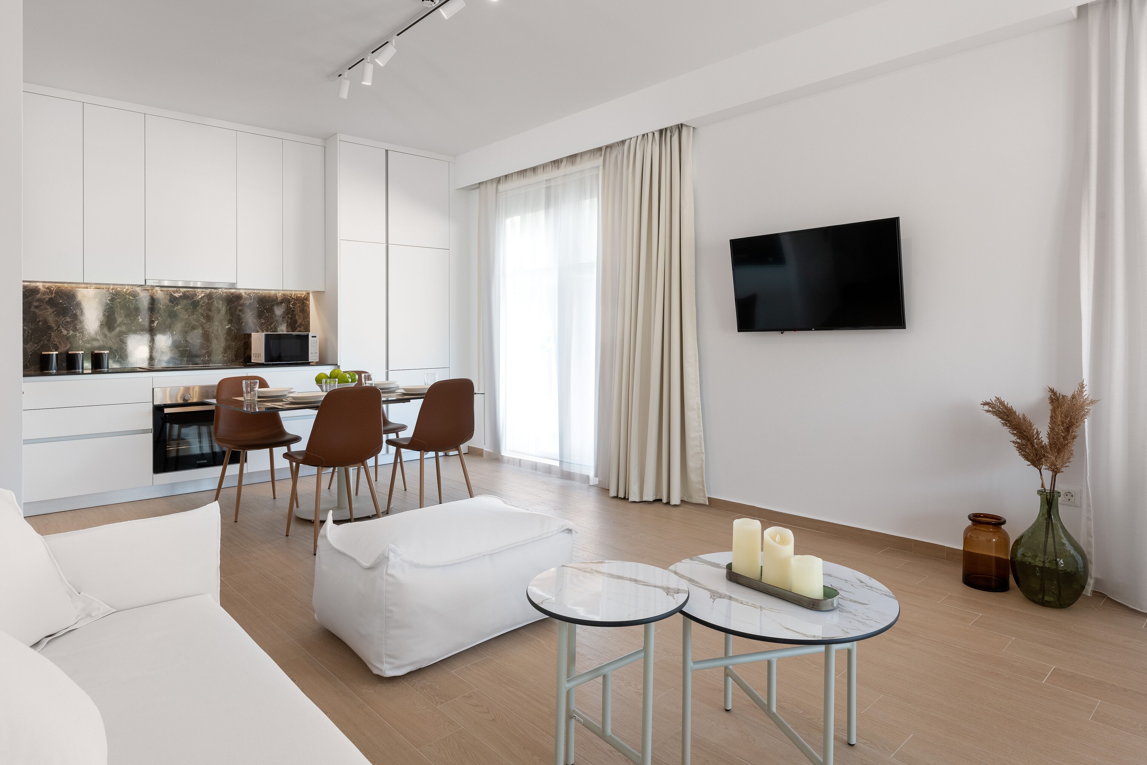 Familienapartment | Wohnbereich | 40-Zoll-Flachbildfernseher mit Kabelempfang, Fernseher, Netflix