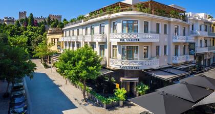 The 12th City Hotel