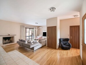 Villa | Living room | DVD player