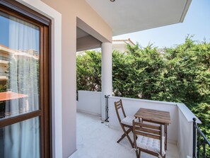 Villa | Balcony