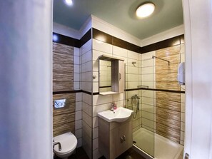 Apartment | Bathroom