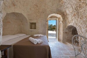 House, Smoking | 4 bedrooms - 737 Trulli con Piscina ad Ostuni (Ostuni)