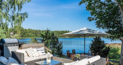Gorgeous Villa Funkis Strömmen by Sea