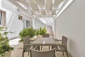 House, Smoking | 2 bedrooms