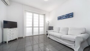 Unclassified image, 2 of 15, button - 2895 Casa da Suite - Bilo Zurea (Milan)
