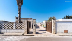 Unclassified image, 2 of 33, button - 2969 Villa Calachianca by Barbarhouse (Lecce)