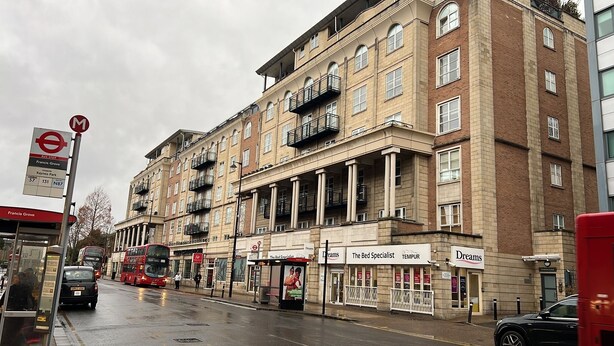 A multi-story building with a classic architectural style, featuring balconies and large windows. - Beautiful 1-bed Apartment in Wimbledon- London (London)