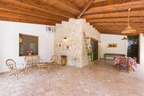 Villa - 425 Casa in Campagna con Piscina a San Donaci (San Donaci)