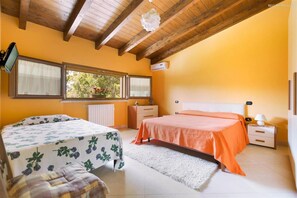House, Smoking | 4 bedrooms - 425 Casa in Campagna con Piscina a San Donaci (San Donaci)