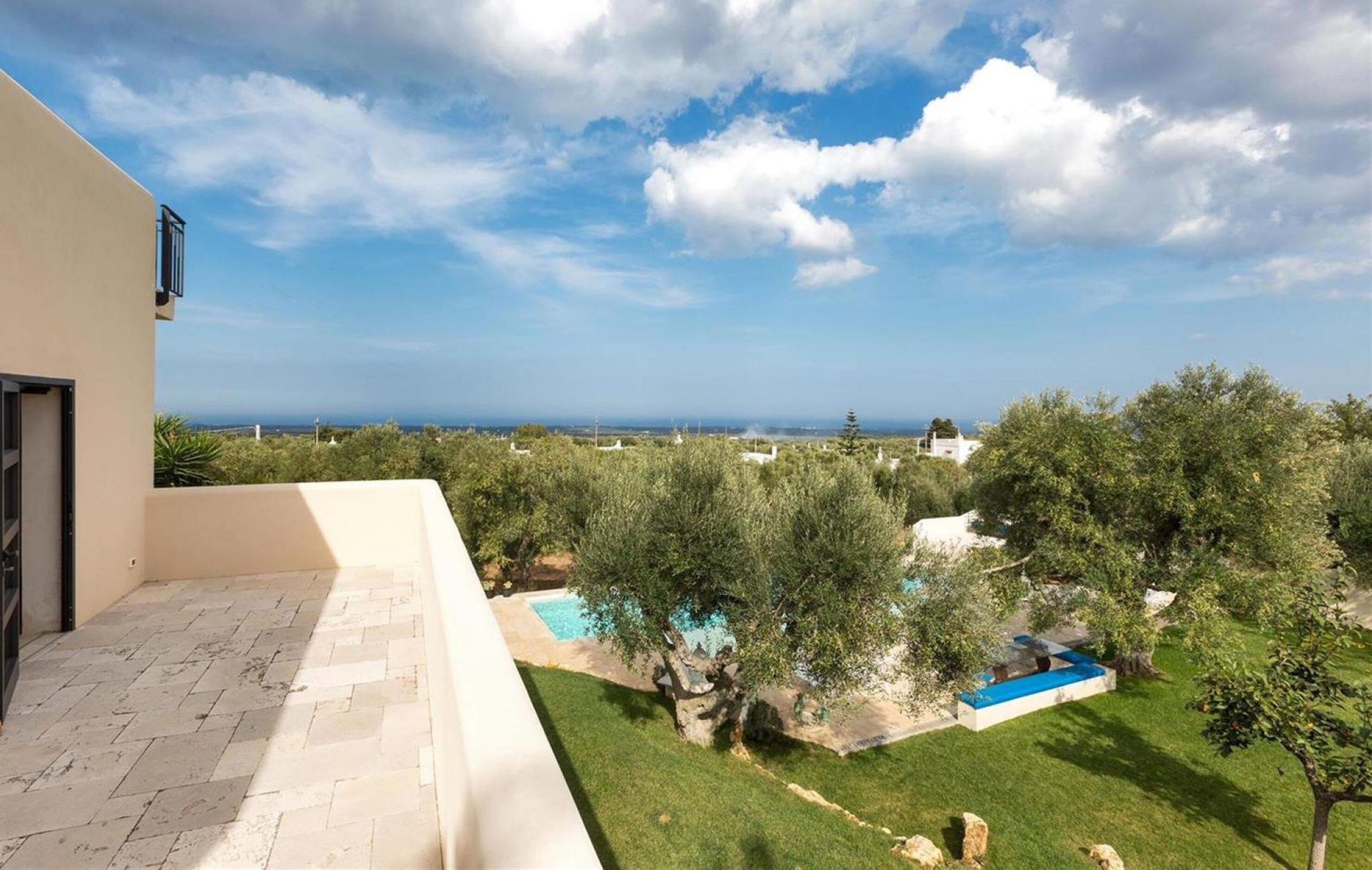 Villa, Smoking