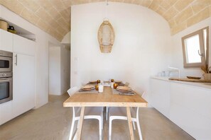 House - 1684 Trullo Giamar in Ostuni (Ostuni)