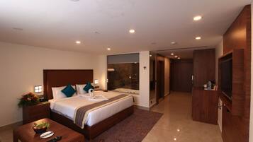 Executive Double Room | Individually decorated, individually furnished, desk, laptop workspace