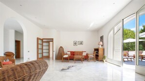 Unclassified image, 2 of 49, button - 176 Grande Villa con Giardino a S M di Leuca (Castrignano del Capo)