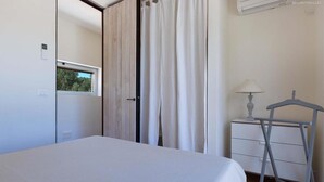 4 bedrooms - 266 Villa con Piscina e Vista Mare a Carovigno (Carovigno)