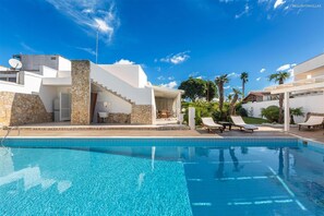 House, Smoking | 2 bedrooms
