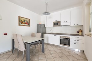 House, Smoking | 2 bedrooms