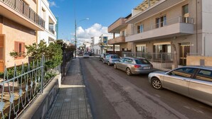 Unclassified image, 2 of 11, button - 1299 Versomare - Monolocale Lu Mare (Porto Cesareo)