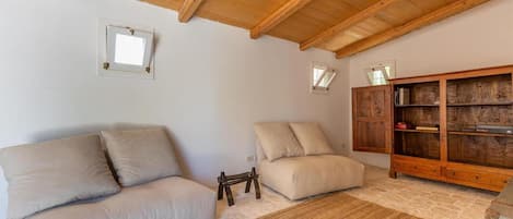 House, Smoking | 4 bedrooms
