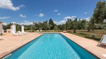 4 camere