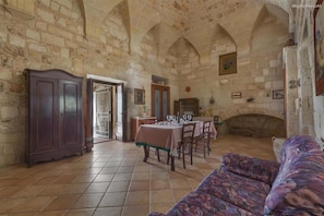 1 bedroom - 2384 Casal Fari in Castrignano de Greci (Castrignano de' Greci)